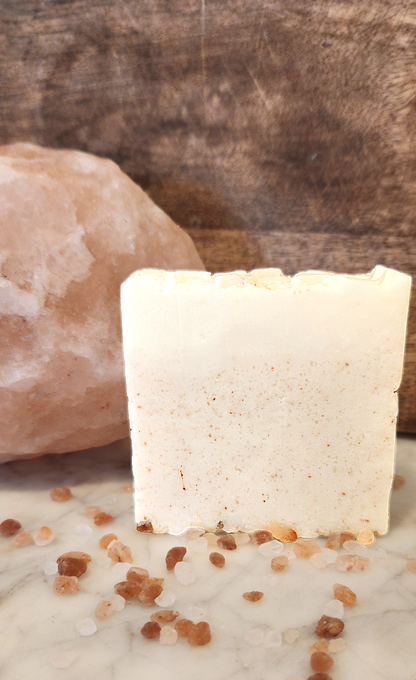 Bee Radiant - Natural Soap (Grapefruit & Himalayan Salt)